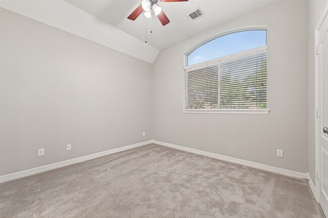 Building Photo - 22718 Emily Park Ln