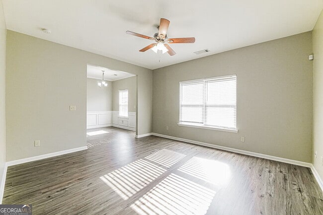 Building Photo - 434 Highland Falls Dr