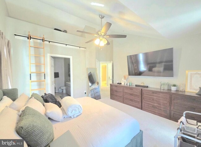 Building Photo - 1604 Post Oak Dr