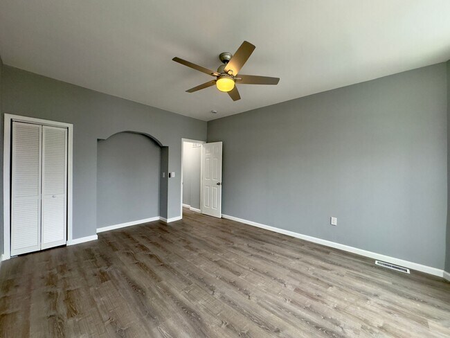 Building Photo - 3331 Beech Ave