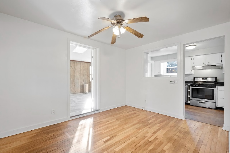 Building Photo - 1180 Duncan Ave