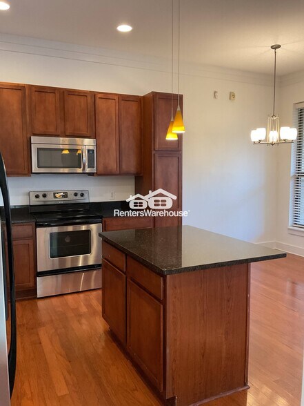 Building Photo - 3206 Noda Blvd