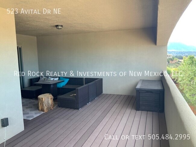 Building Photo - 523 Avital Dr NE