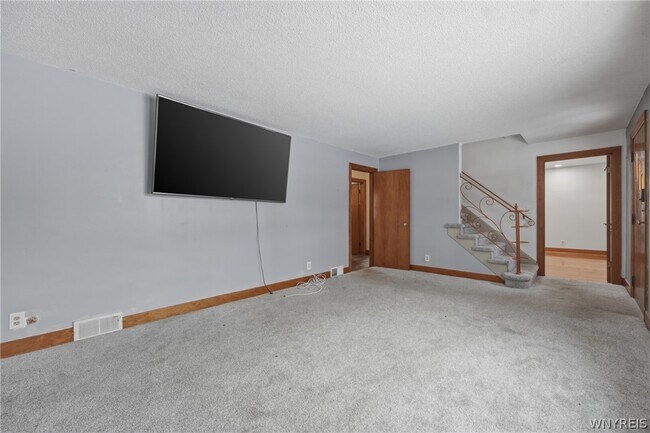 Building Photo - 3667 Fuller Ave