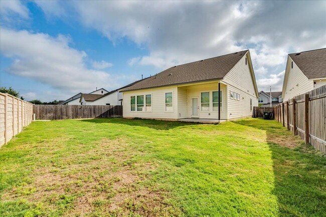 Building Photo - 135 Horseshoe Cove