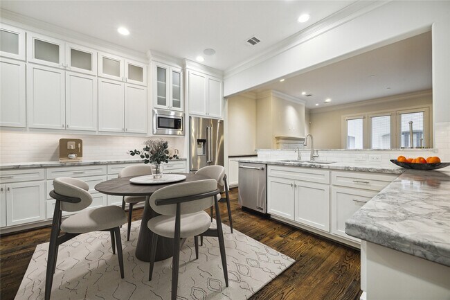 Building Photo - 6008 Park Cir Dr