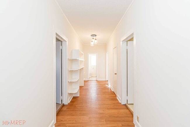 Building Photo - RENOVATED FARMHOUSE in Mt. Olive!