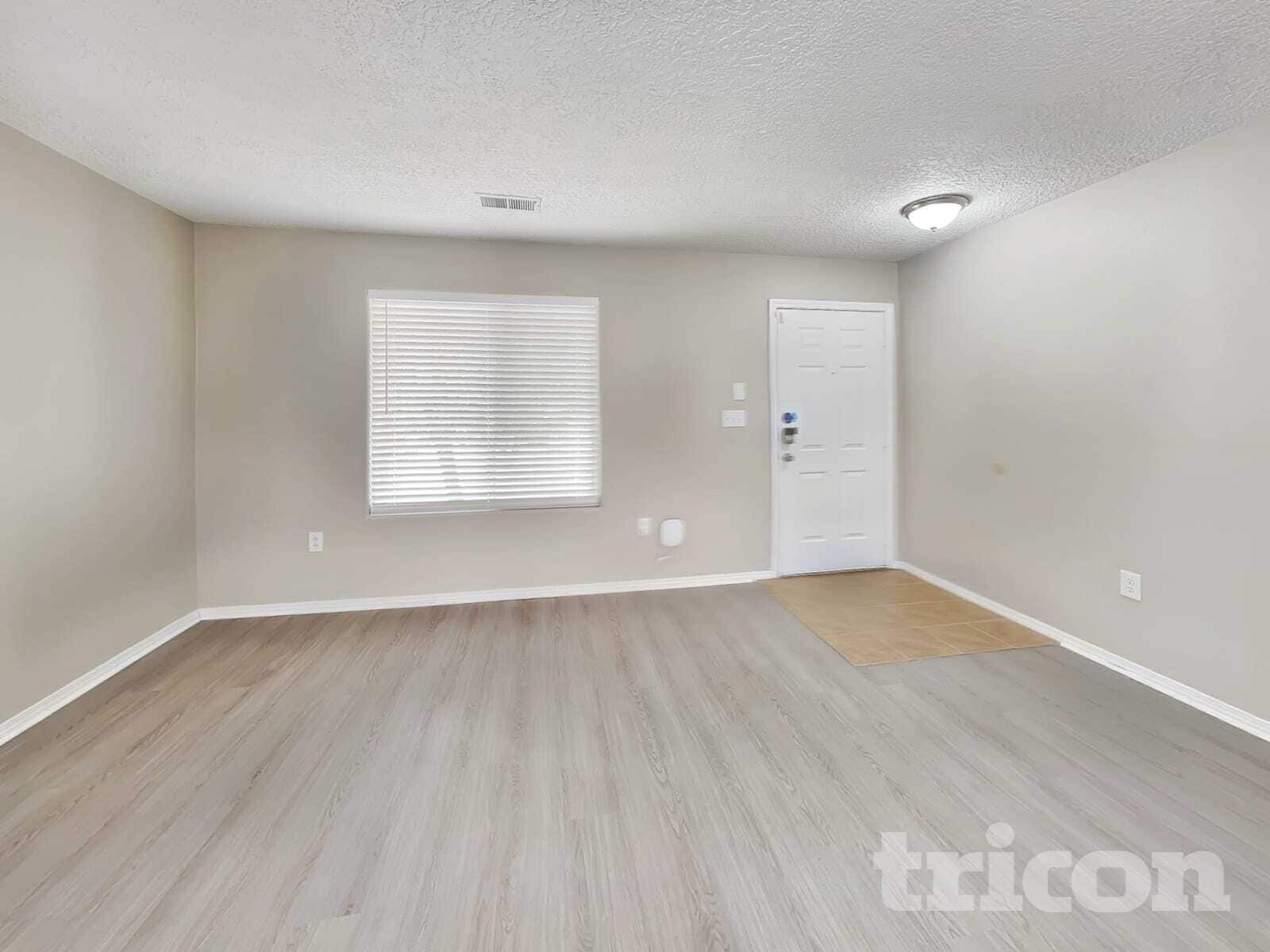 Building Photo - 1295 Carrizo St NW