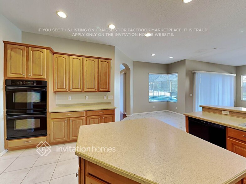 Building Photo - 2433 Blue Stone Ct