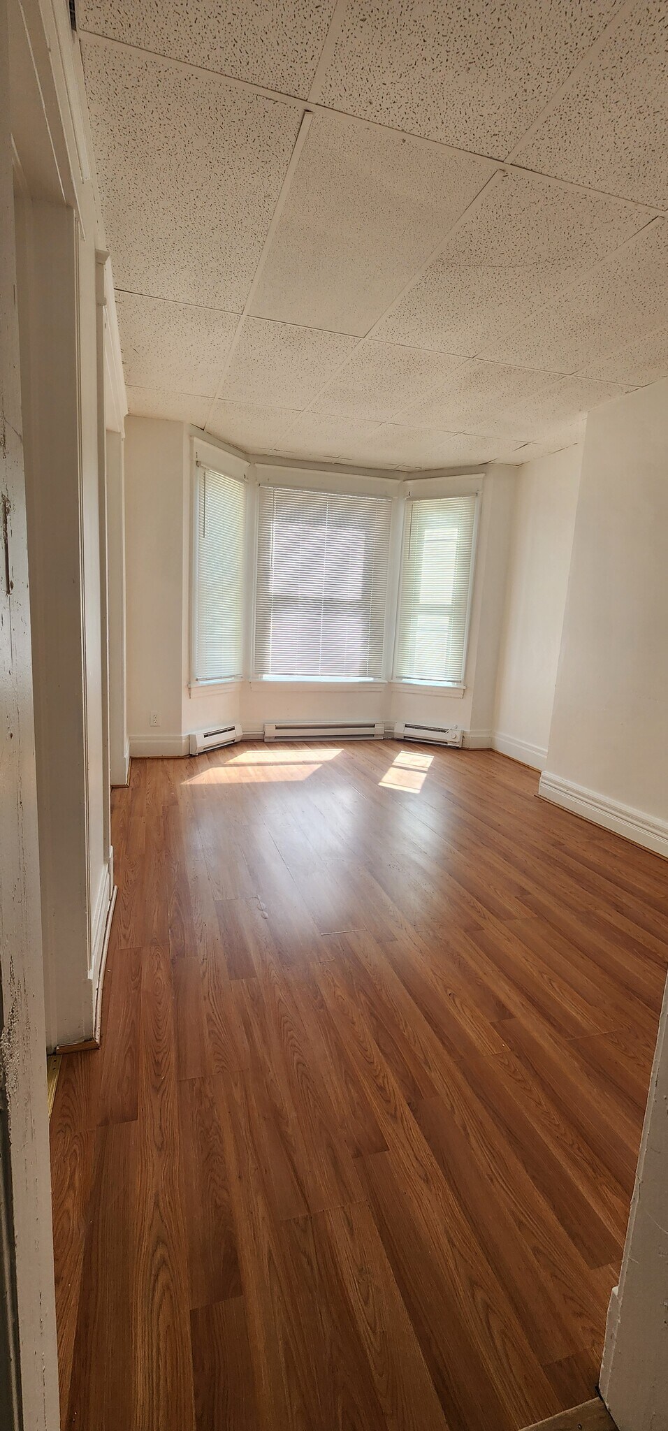 Building Photo - 341 1st St