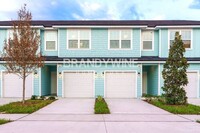 Building Photo - LEASING SPECIAL : 2 MONTHS FREE + Tour & A...