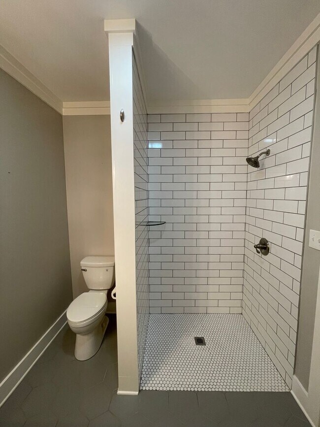 Building Photo - Executive Rental in Horseleg Creek- $3,295