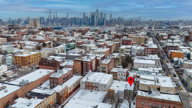 Building Photo - 803 West St