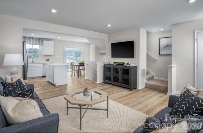 Building Photo - 5127 Stevedore Wy