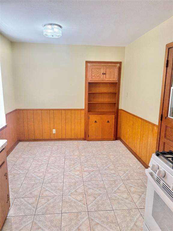 Building Photo - 7730 Cayton St