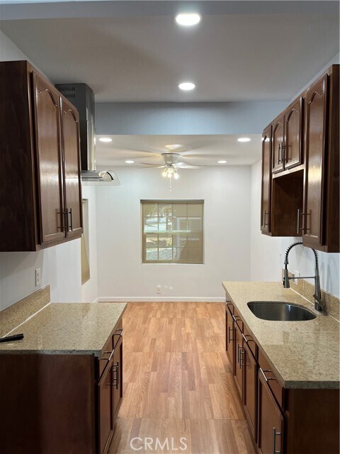 Building Photo - 9358 Claymore St