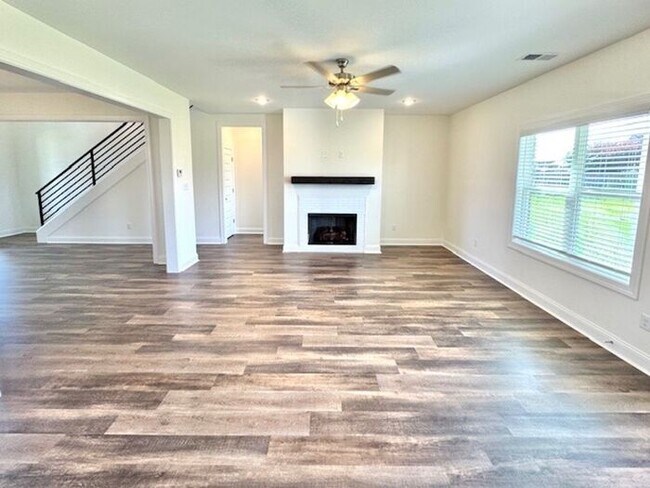Building Photo - Move In Special! Now Leasing a Brand New 4...
