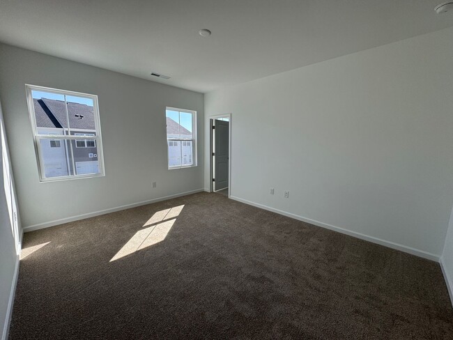 Building Photo - *Move In Special* 3 Bed | 2.5 Bath New Con...