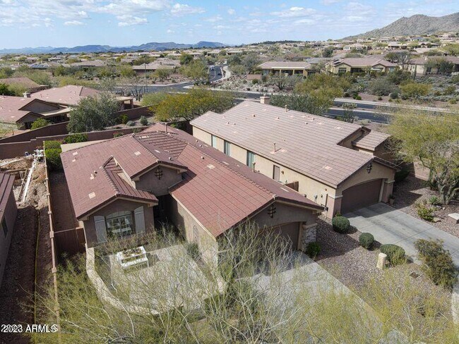 Building Photo - 41520 N River Bend Ct