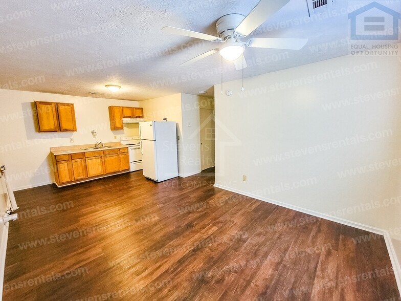 Building Photo - 275 Dogwood Pointe Dr