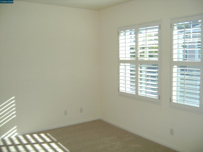 Building Photo - 2903 Coyote Cir