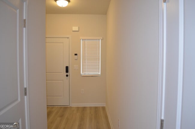 Building Photo - 4261 Notting Hill Dr SW