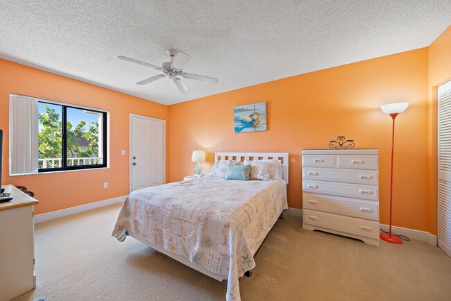 Building Photo - 860 Bella Vista Ct S