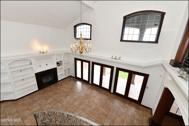 Building Photo - 7318 Corona Del Sol Dr