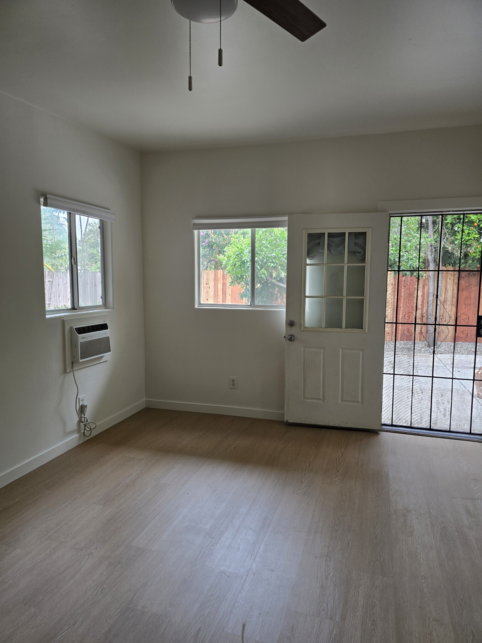 Building Photo - 708 Palisade St