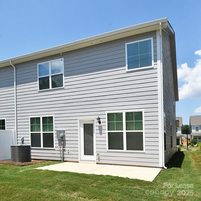 Building Photo - 4194 Steel Wy