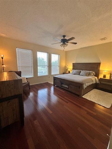 Building Photo - 203 Lairds Dr