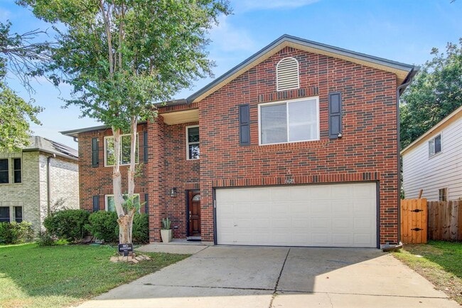 Building Photo - 1625 Balsam Way
