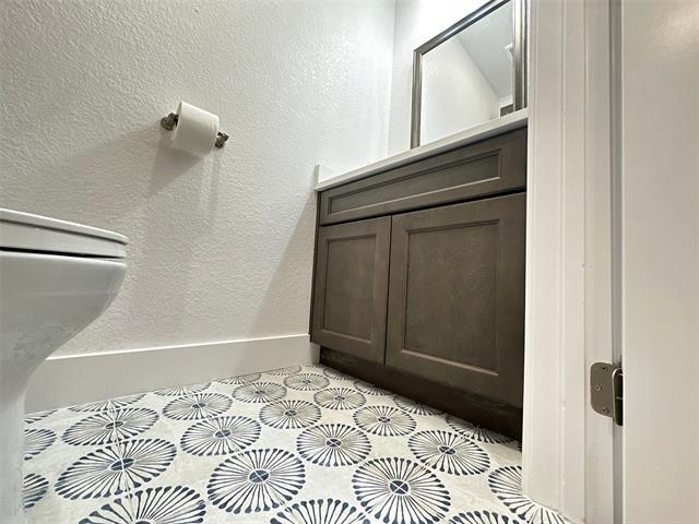 Building Photo - 1805 Sudbury Dr