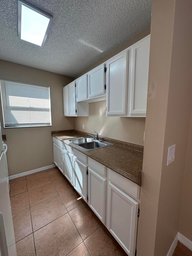 Building Photo - 958 Louisiana Ave