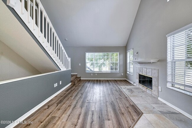 Building Photo - 13703 Richmond Park Dr N