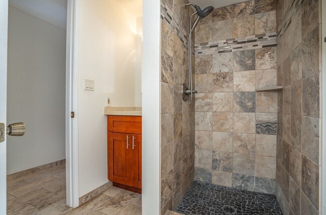 Building Photo - Furnished Condo at Kihei Shores, 2 Bed / 2...