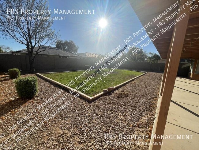 Building Photo - Beautiful Gilbert Home Just Listed