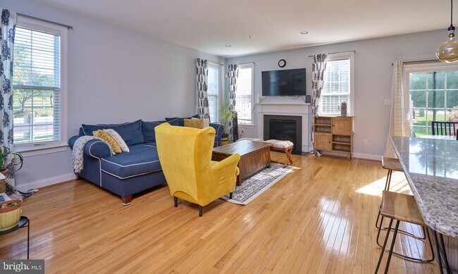 Building Photo - 3238 Waterstone Ct