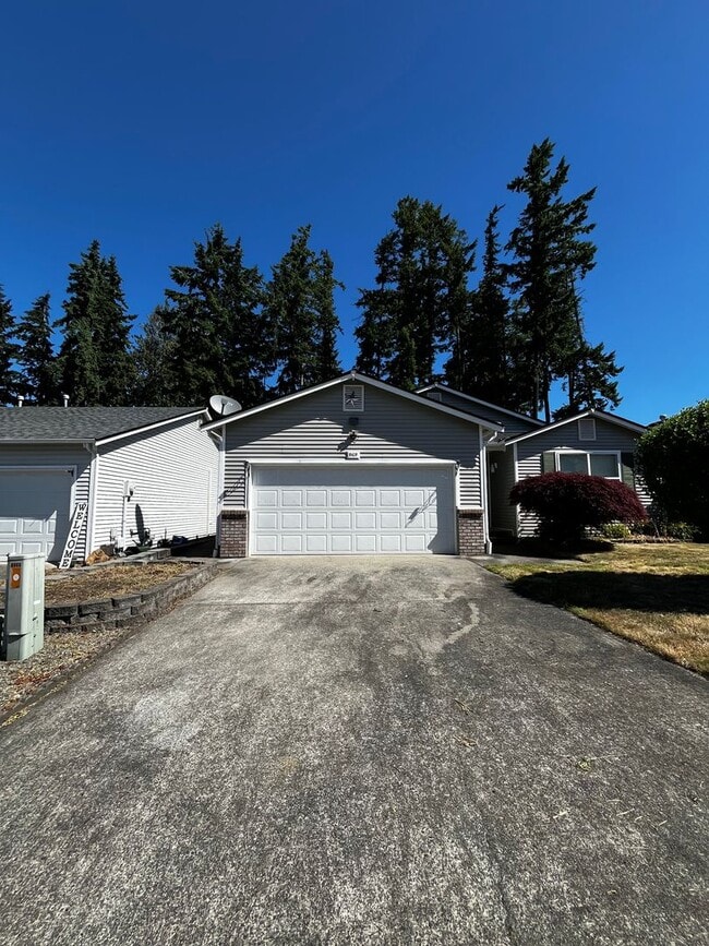 Primary Photo - Gorgeous House in a Family-Friendly neighb...
