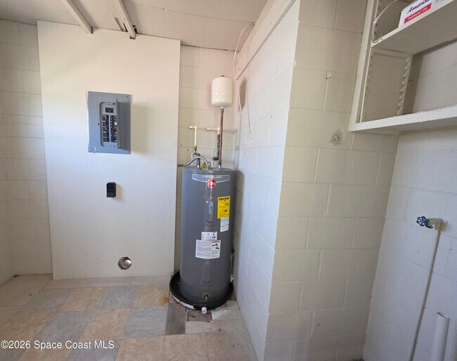 Building Photo - 4415 Coleridge Ave