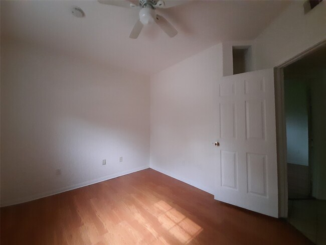 Building Photo - 4542 Otterbury Dr