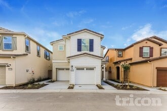 Building Photo - 29403 Walnut Tree Wy