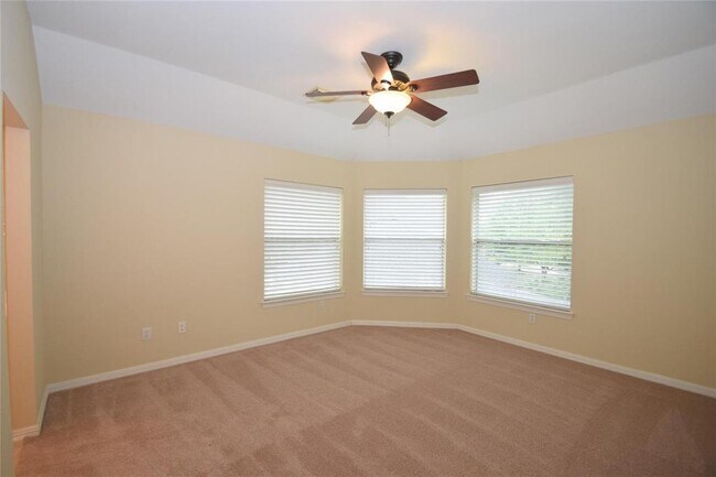 Building Photo - 5011 Quiet Falls Ct