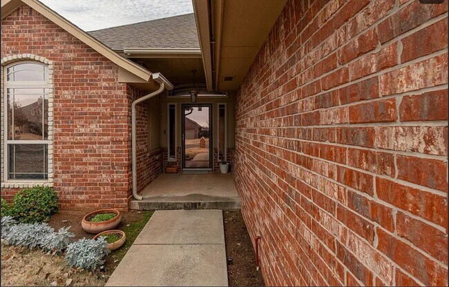 Building Photo - 7504 Meadow Lake Dr