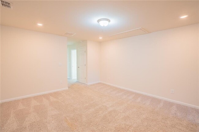 Building Photo - 1060 Sunny Lk Dr