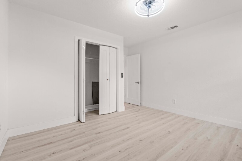 Building Photo - 1369 Pine Brook Dr