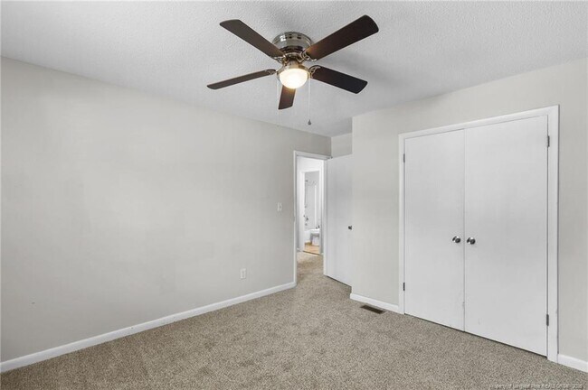 Building Photo - 5839 Rivercroft Rd