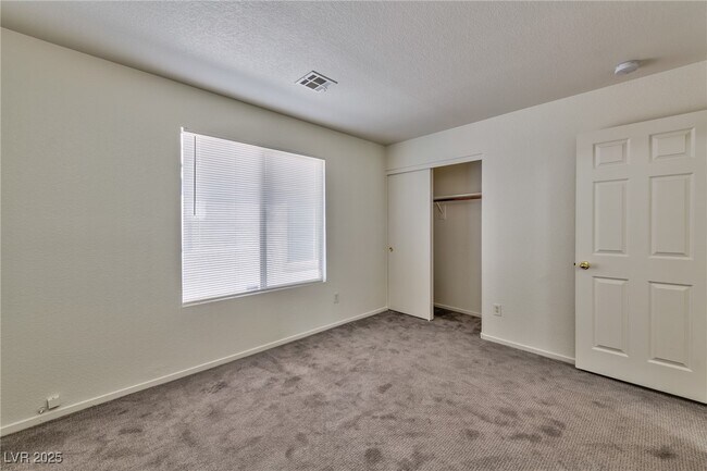 Building Photo - 11085 Cusumano Ct