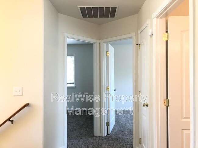 Building Photo - 1730 SW 22nd Ct