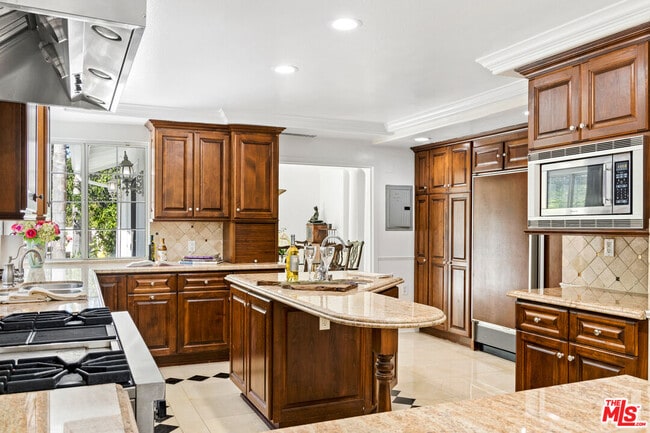 Building Photo - 2461 Jupiter Dr